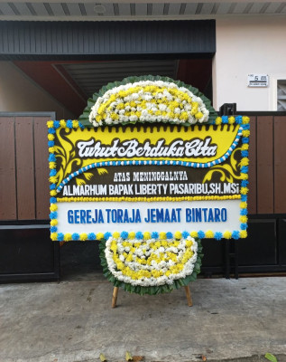 Papan Bunga Duka di Glugur Darat Ii